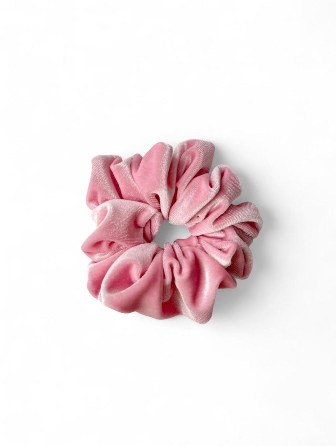 26W7001 - Velvet Scrunchie