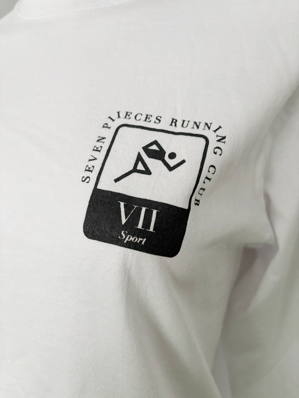 25W1002 - Running Club Long Sleeve